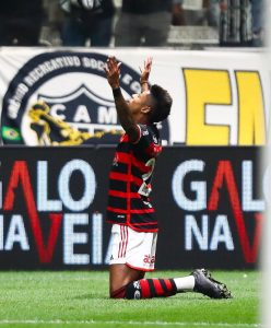 Bruno Henrique comemora o gol do Flamengo sobre o Atlético-MG - Créditos: Divulgação