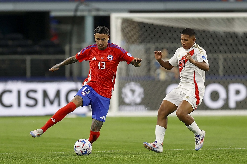 Erick Pulgar em ação pelo Chile na Copa América - Foto: Carlos Parra / Comunicaciones FFCH