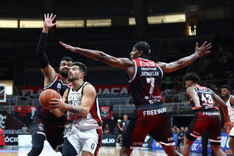 Franco Balbi em ação contra o Franca - Foto: Reprodução/Site LNB